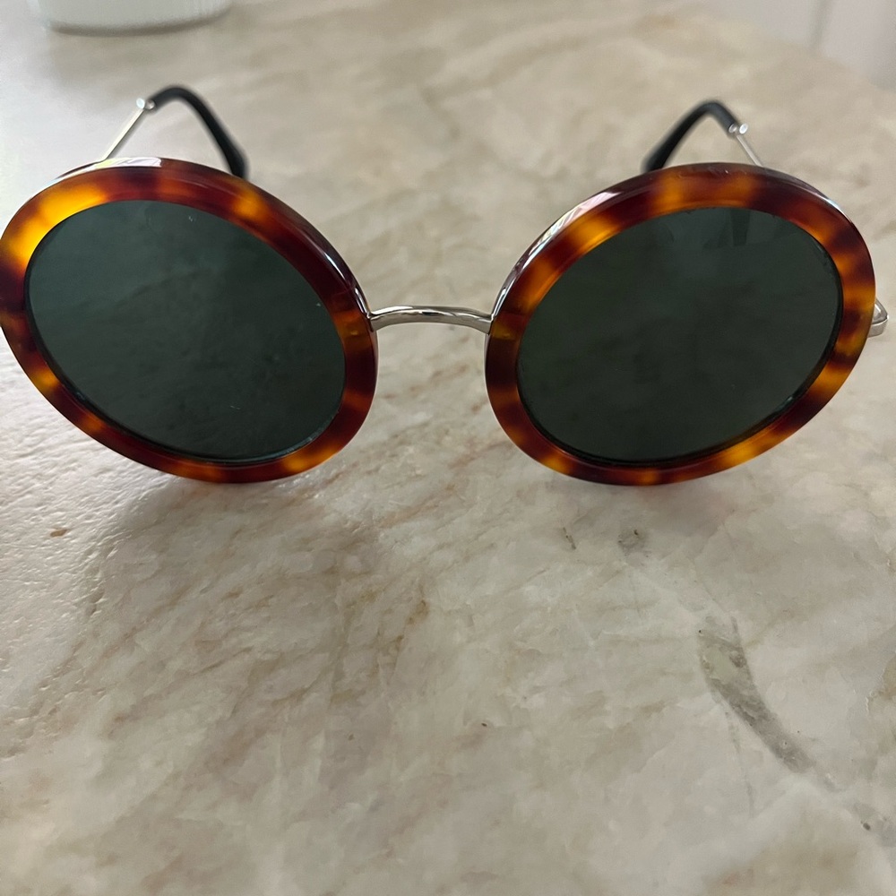 The Row classic glasses shades Round Tortoise Shell Sunglasses RARE